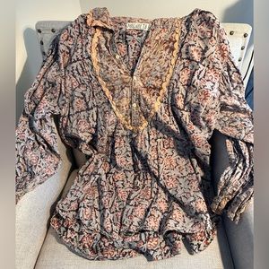 Magnolia Pearl Block Tora shirt